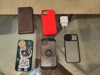 Cargador y Fundas iPhone