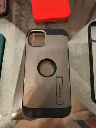 Cargador y Fundas iPhone