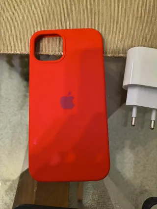 Cargador y Fundas iPhone