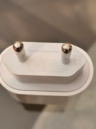 Cargador y Fundas iPhone