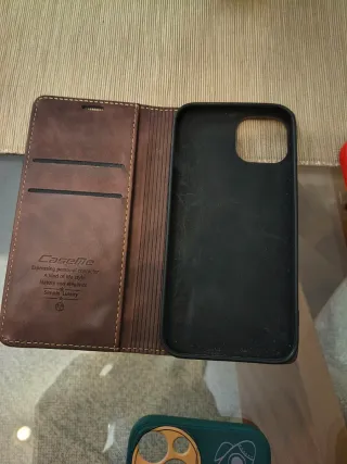 Cargador y Fundas iPhone