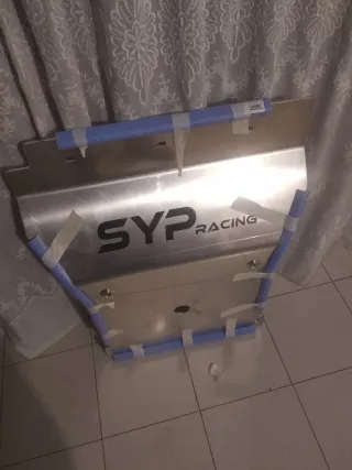 Cubrecarter delantero Toyota Land Cruiser 90-95.