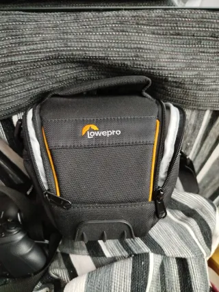 Fotocamera Sony DSC HX400V con custodia