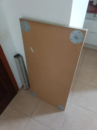 Mesa Ikea madera y metal