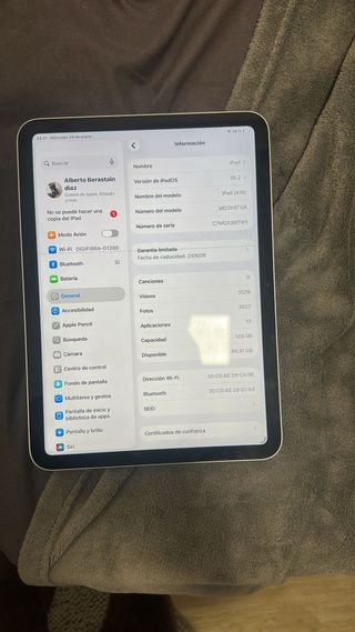 Apple iPad 10ª Gen Plata / con Detalle Pantalla
