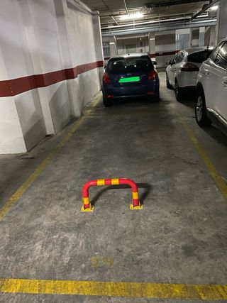 Se alquila plaza de garaje amplia