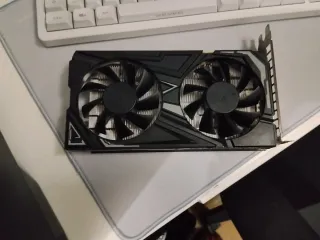 *NEGOCIABLE* Tarjeta Gráfica GTX 1650
