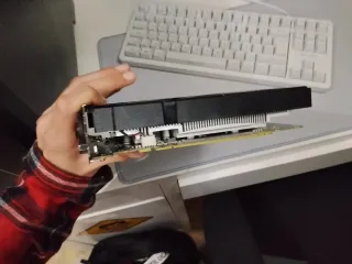 *NEGOCIABLE* Tarjeta Gráfica GTX 1650