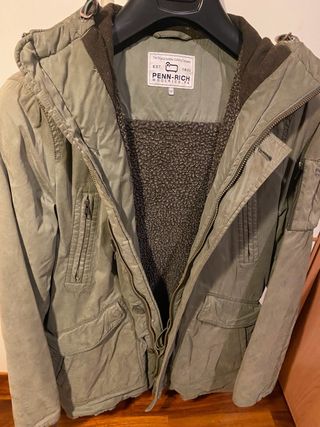 Parka Penn Rich verde con capucha