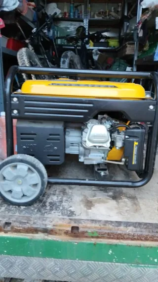 Generador eléctrico mg4 3300w