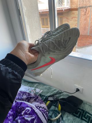 Scarpe da calcio Nike verdi e rosse