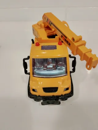 Camión de Construcción Amarillo
