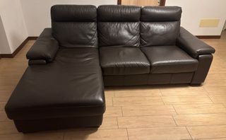 Divano angolare in pelle marrone