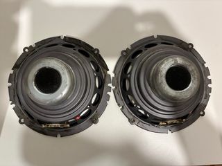 Altavoces vías separadas DLS Up6i