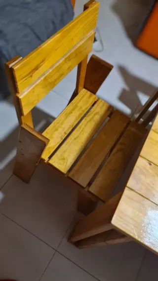 Sillas de madera rústicas