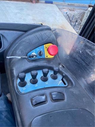 Carretilla eléctrica Hyster retráctil +9m