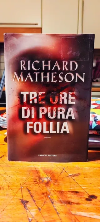 Libro - Tre ore di pura follia