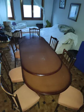 Mesa comedor extensible grande + 8 sillas