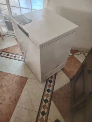 Congelatore Arcón Hisense 142L