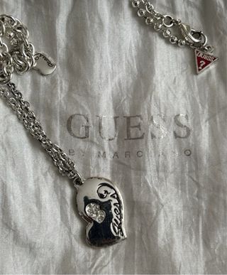 Collar Guess Corazón Plata