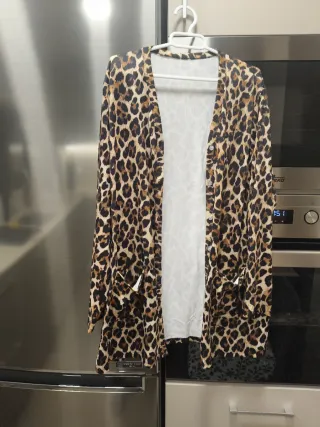 Chaqueta leopardo nueva talla XL nueva a estrenar