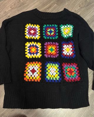 Jersey negro con crochet