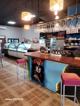 Traspaso cafetería bar