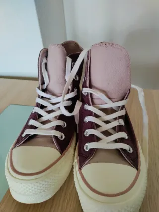 Zapatillas Converse Altas Moradas y Rosas