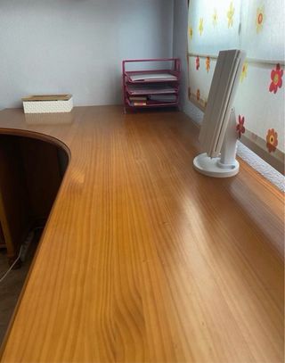 Scrivania in legno massello