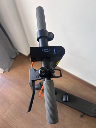 Patinete Eléctrico Xiaomi 4 Go + Casco y cable