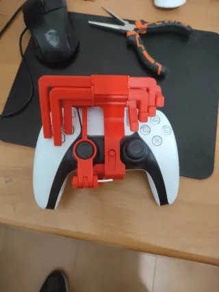 Adaptador Mando PS5 Una Mano