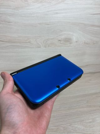 Intacta Nintendo 3DS XL Azul