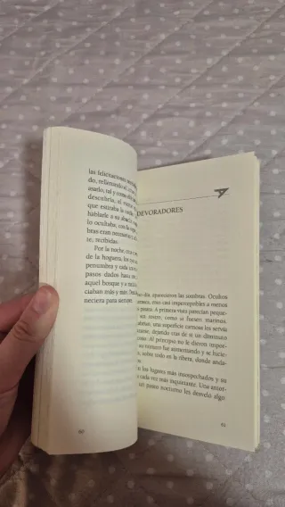 Una pluma de cuervo blanco (Alta Delta: Serie V...