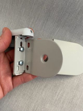 Tenda a rullo grigia in tela