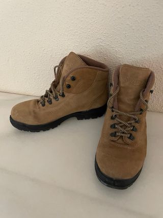 Botas de montaña Segarra 4200 Beige