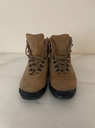 Botas de montaña Segarra 4200 Beige