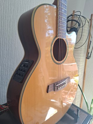 Guitarra Ibanez captacion Fishman Presys c/ fonda