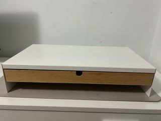 Soporte para portátil con cajón