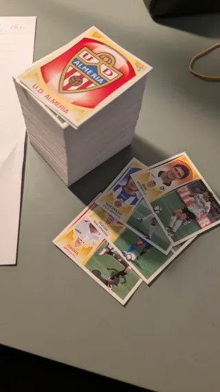 Lote 390 Cromos diferentes Liga Este 2009/10