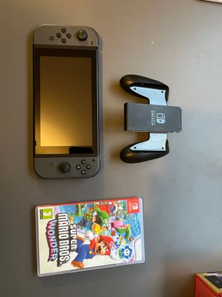 Nintendo Switch + Super Mario Bros Wonder