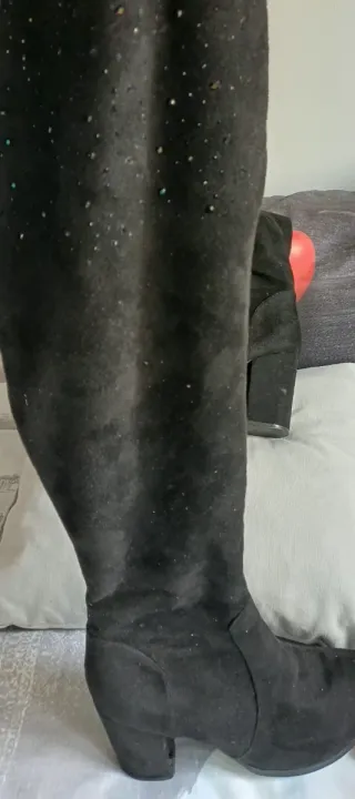 Stivali neri con riflessi