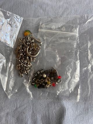 Bijuteria com vários pendentes