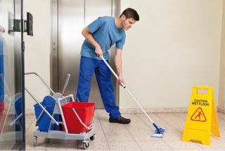 Limpiezas a domicilio.