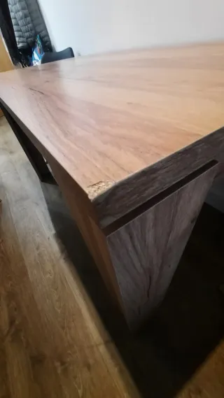 Mesa de comedor y 4 sillas