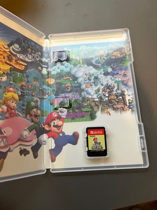 Nintendo Switch + Mario Bros U Deluxe