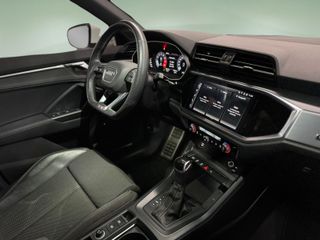 Audi Q3 SPORTBACK 35 TFSi S-LINE - Como nuevo