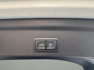 Audi Q3 SPORTBACK 35 TFSi S-LINE - Como nuevo