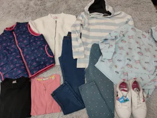 Lote Ropa Niña T-9 + Zapatillas Disney