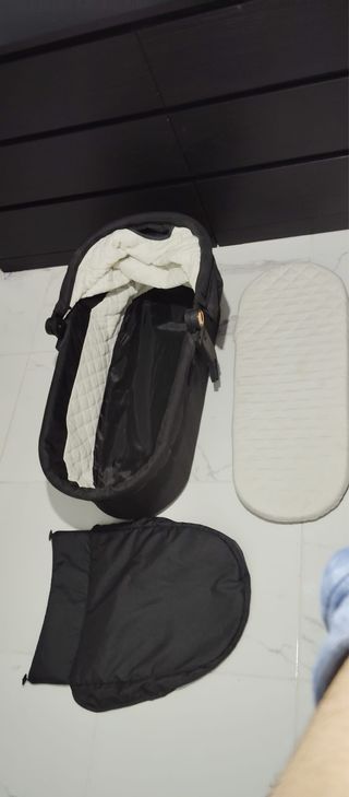 Cochecito bebé 2 en 1 convertible de BabyGo