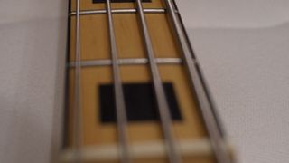 Bajo Eléctrico 4 Cuerdas